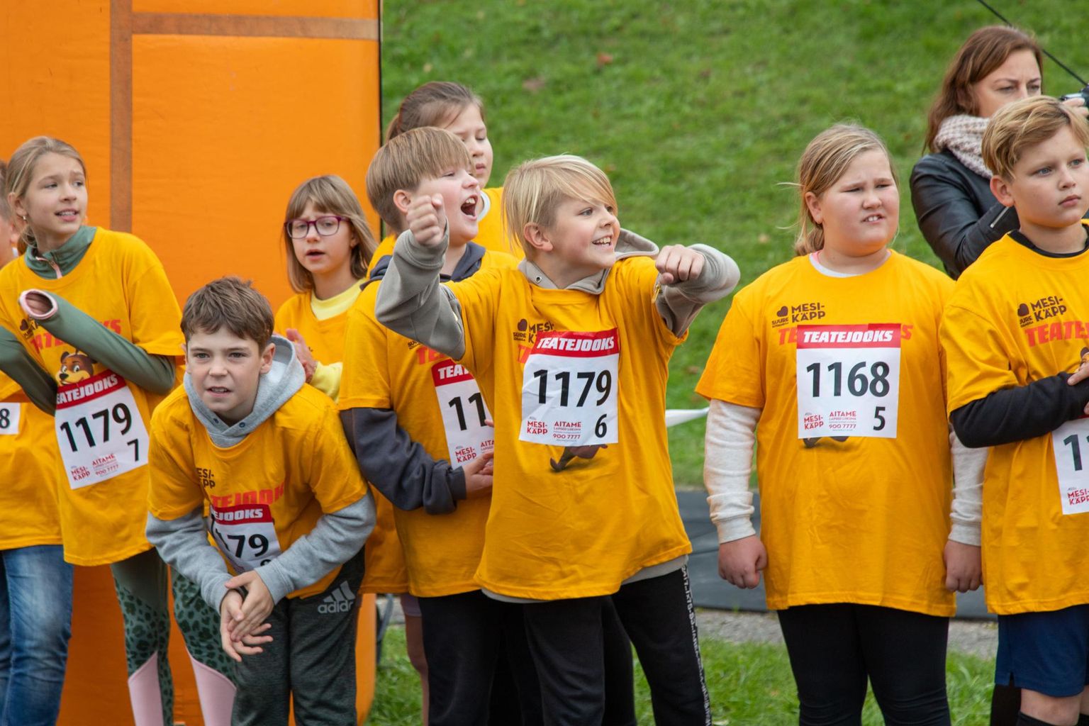 Heategevuslikul jooksul osales kogu Eestis üle 11 000 lapse. Viljandis starditi Jakobsoni kooli staadionil.