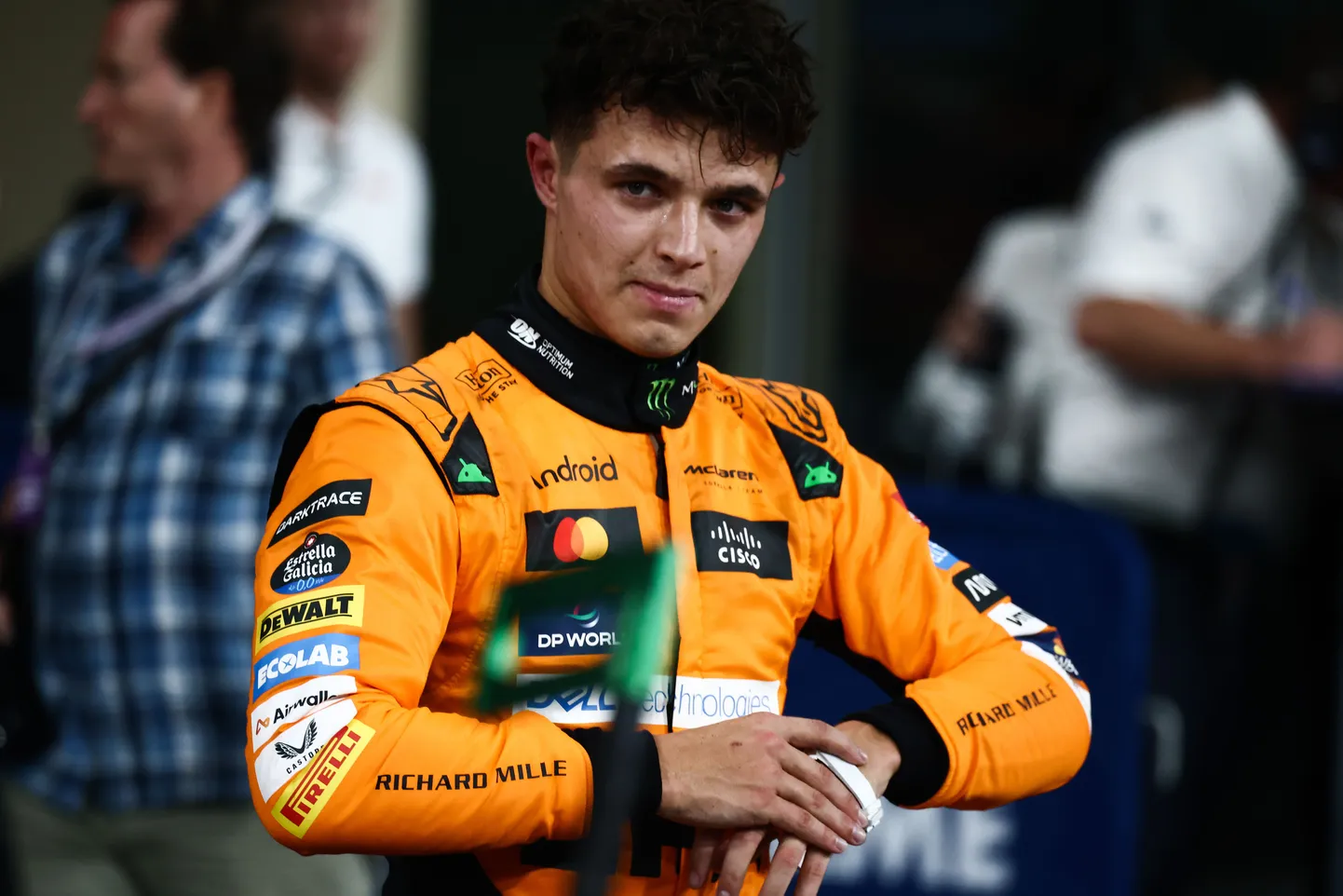 Lando Norris stardib hooaja viimasele etapile esimeselt kohalt.