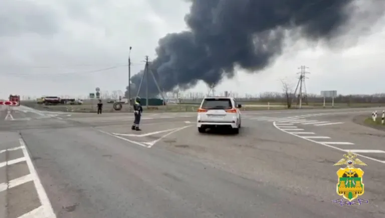 Пожар на нефтебазе в станице Кавказская