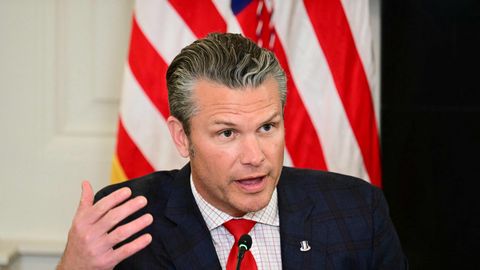 Tuvākās dienas karā pret Irānu būs izšķirošas, paziņo Hegsets