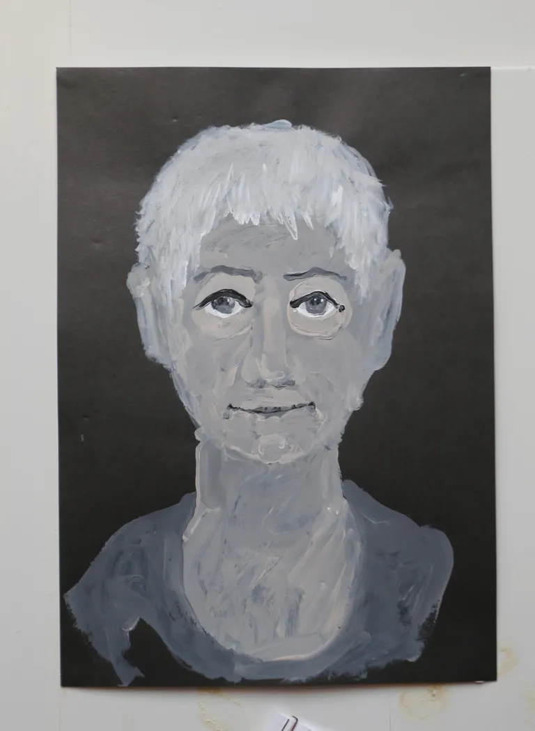 Jarõna Ilo on autoportree maalinud akrüüliga.