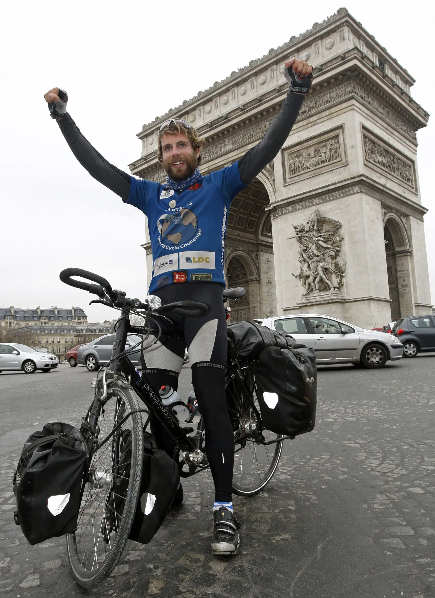 Šotlane Mark Beaumont tegi jalgrattal ümber maailma sõitmise rekordi