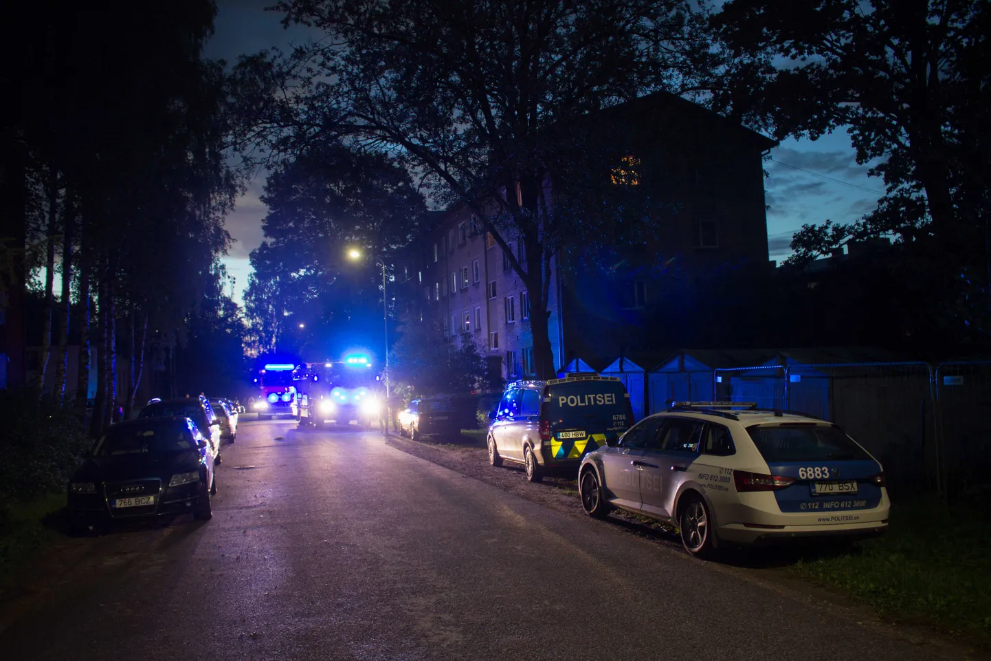 Valgas aadressil Jakobi 10 asuvas kortermajas põles korteri uks.