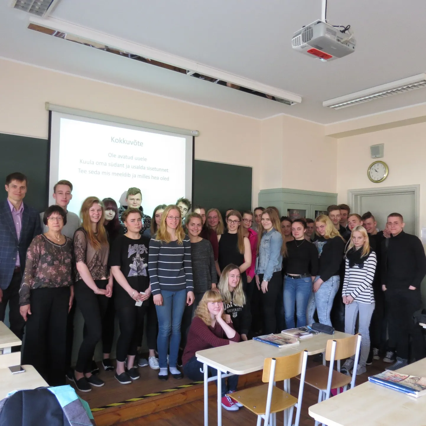 Pärnu ühisgümnaasiumi külastas maaeluministeeriumi eurokoordinatsiooni osakonna juhataja Madis Pärtel ja pidas sel teemal loengu.