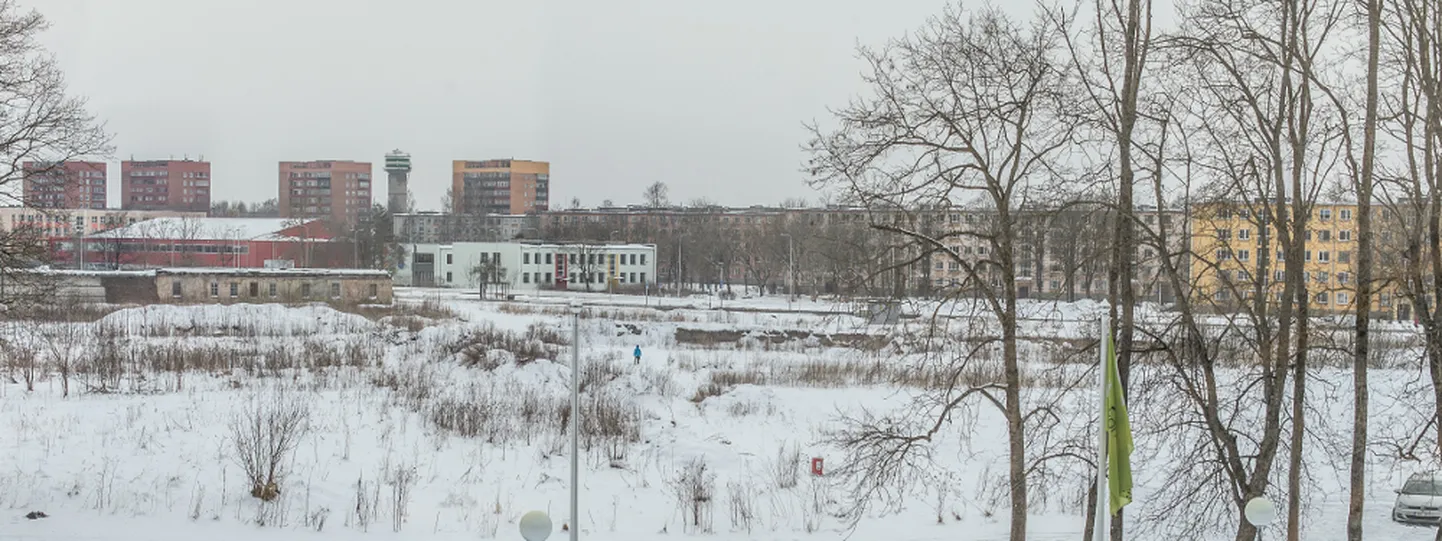 Jõhvi kontserdimaja fuajee akendest on mitu aastat vastu vaadanud tühermaa. Eeldatavalt märtsi keskpaigast algab seal poolteist aastat kestev ehitustegevus, mille käigus valmib pargikeskuse esimene etapp. 
MATTI KÄMÄRÄ