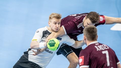 Omapärases mängus napilt Sloveenia alistanud Läti tegi käsipalliajalugu