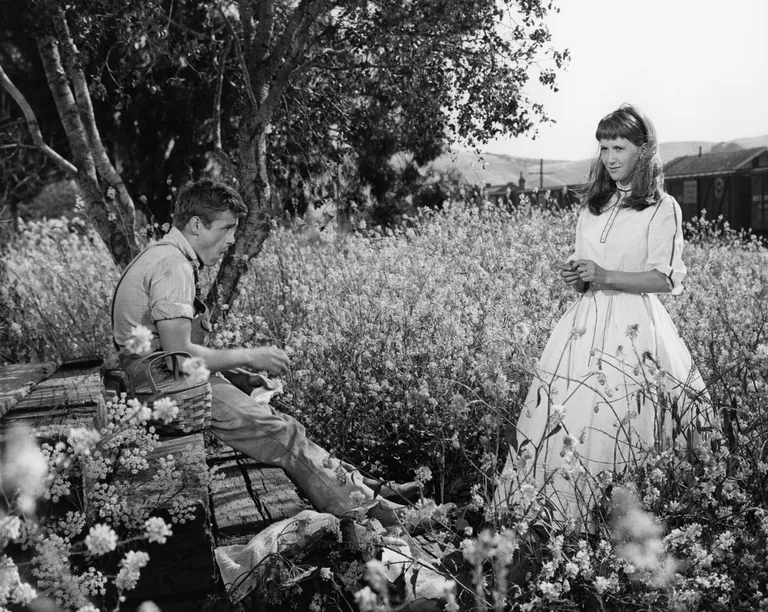 Julie Harris ja James Dean 1955. aasta filmis «Hommiku pool Eedenit».