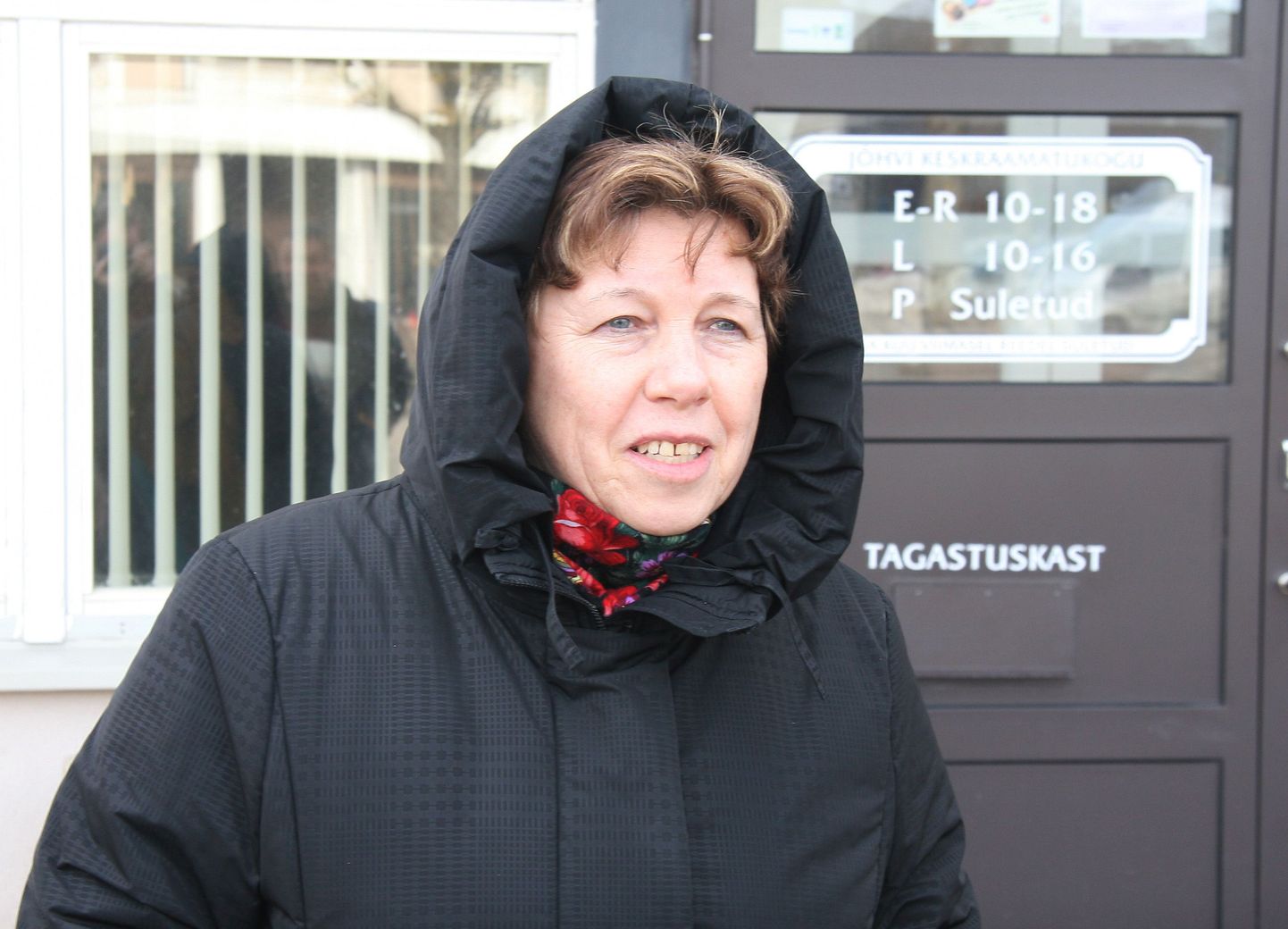 В пятницу утром в волостной управе Ингрид Спитц сообщили, что это ее последний рабочий день на посту директора библиотеки.
