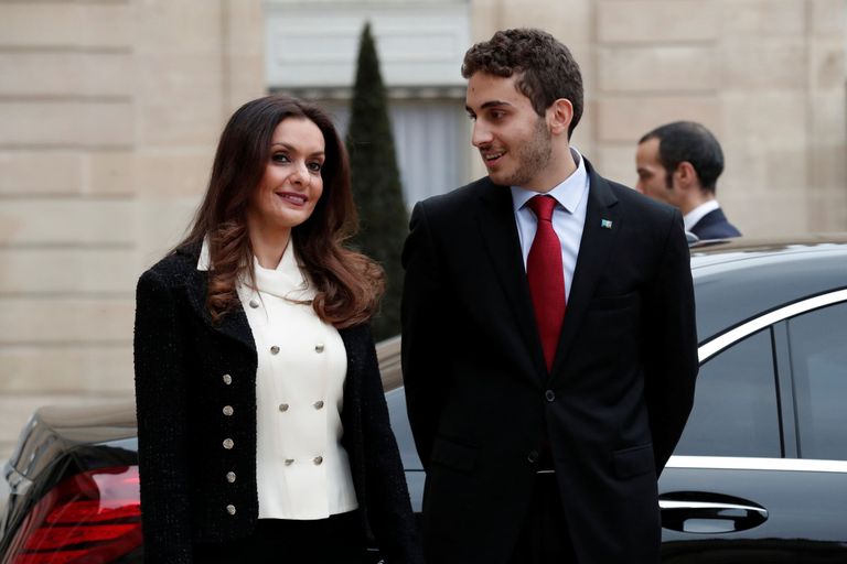 Hariri abikaasa Lara al-Hariri  ja poeg Hussan Hariri Pariisis. 
