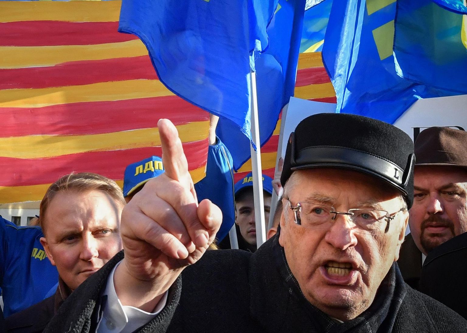 Kataloonia iseseisvumist on meeleavaldustel toetanud ka Venemaa Liberaal-Demokraatliku Partei esimees Vladimir Žirinovski. 