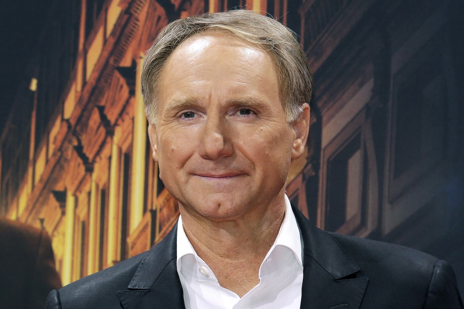 Dan Brown.