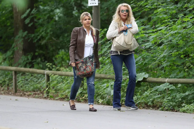 Corinna Schumacher (vasakul)