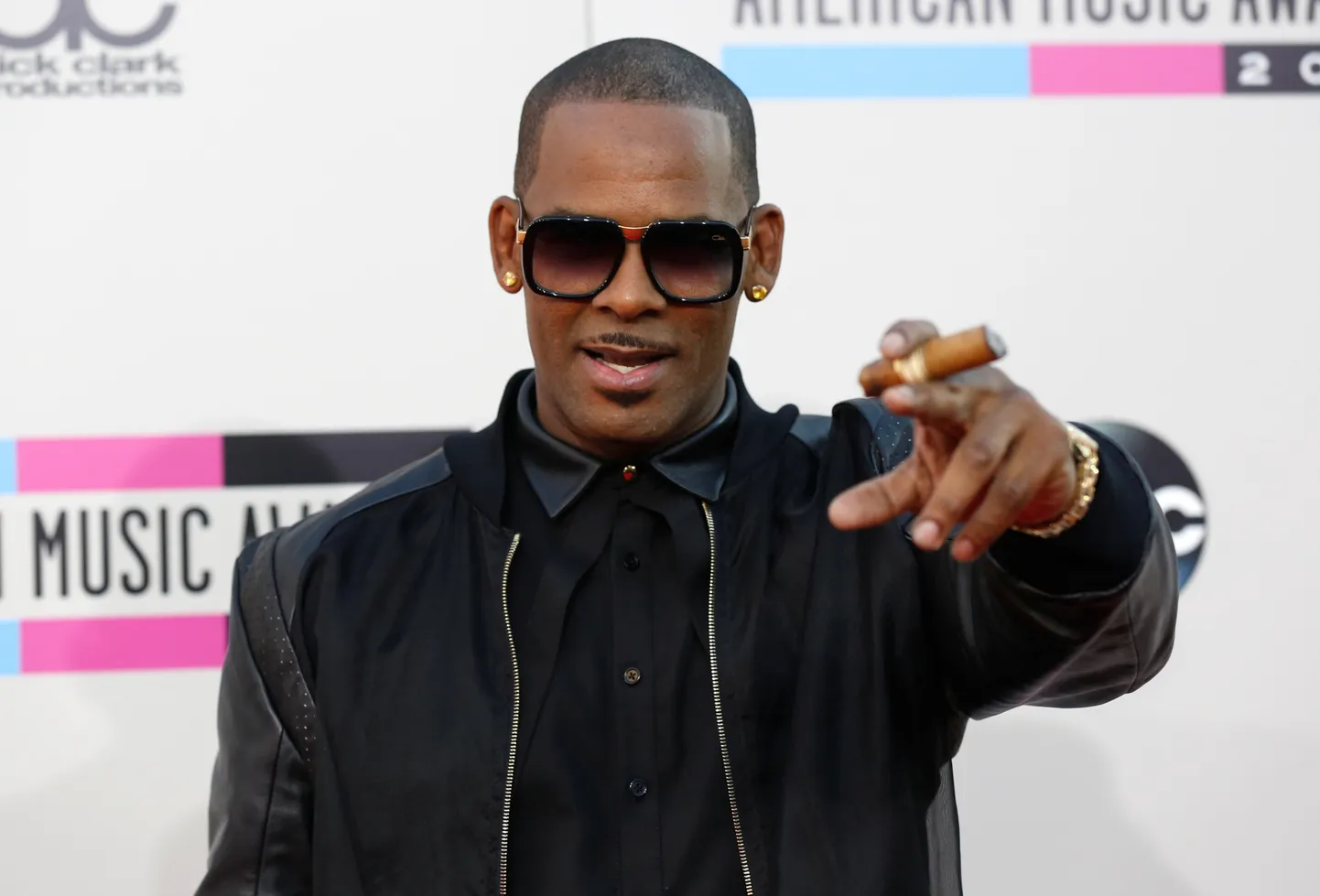 Laulja R. Kelly Ameerika muusikaauhindade jagamisel 2013.