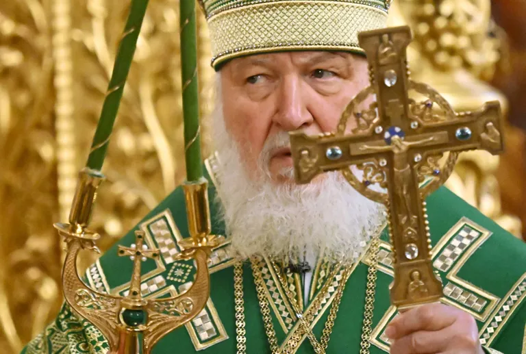 Патриарх РПЦ Кирилл по время церковной службы 8 октября 2023 года.