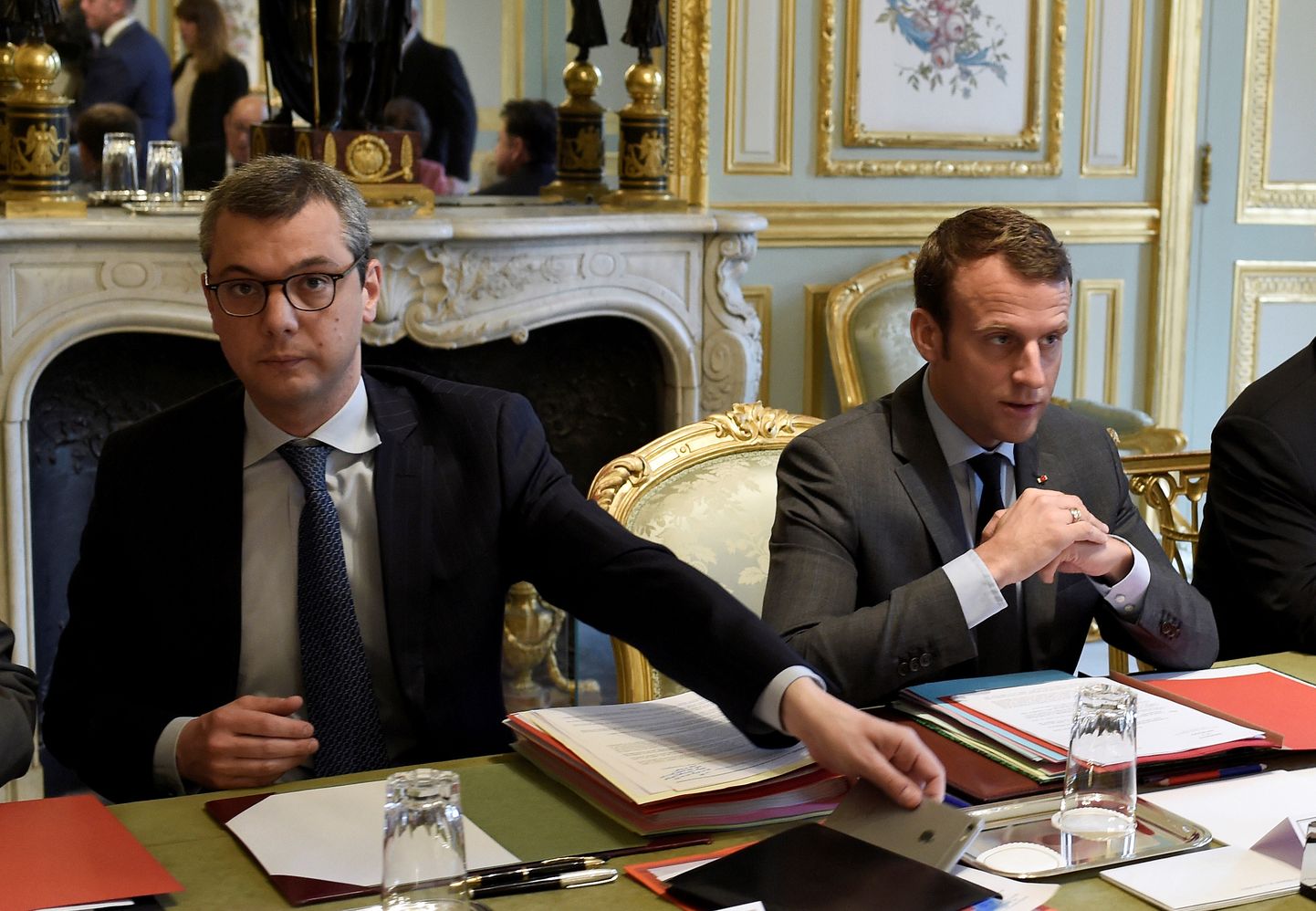 Prantsusmaa president Emmanuel Macron (paremal) ja tema kantseleiülem Alexis Kohler.