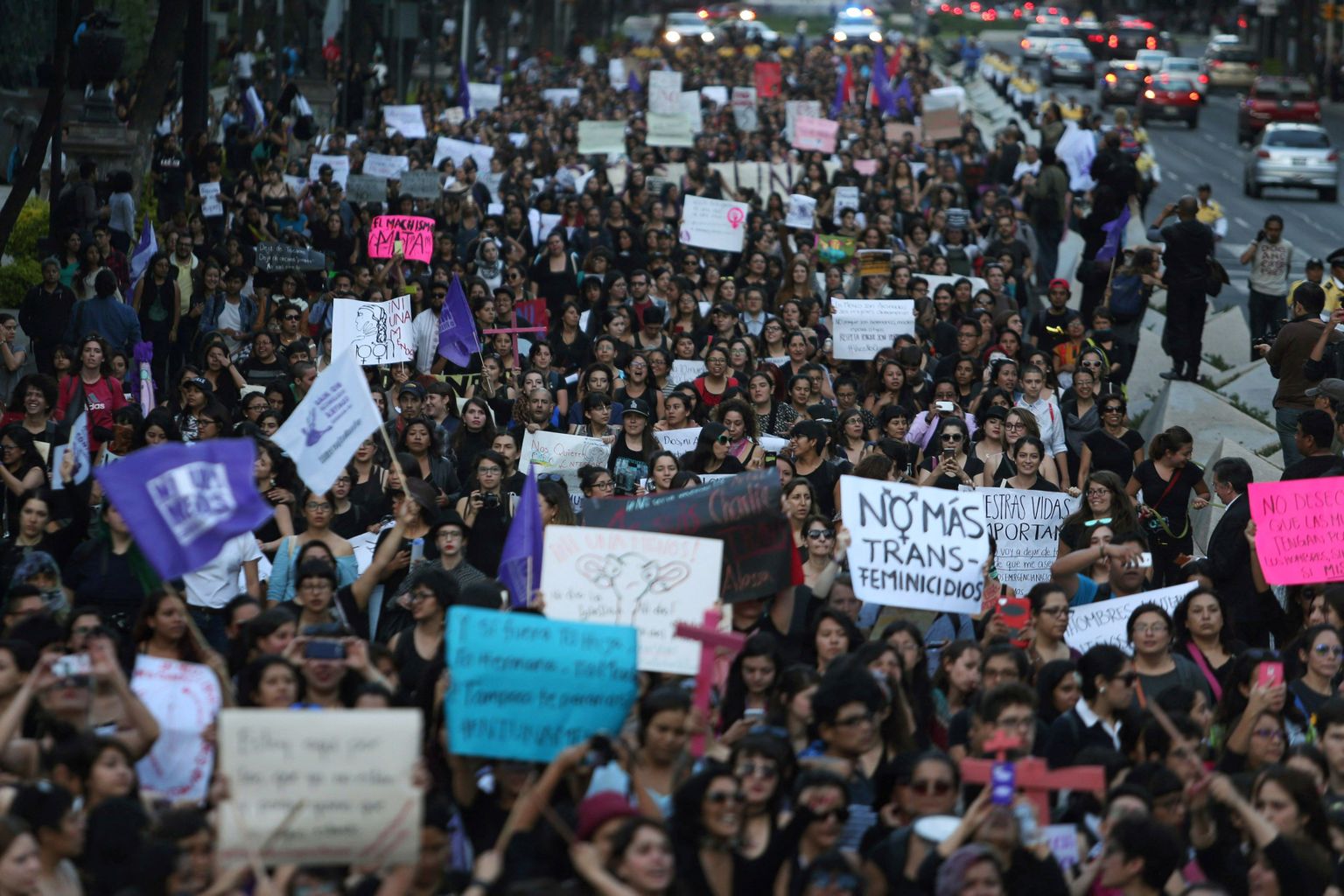 Vaid mõned päevad tagasi toimusid mitmel pool Argentinas ja naaberriikides naistevastase vägivalla vastu massimeeleavaldused. Protestimarss Mehhikos.