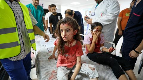 Gaza sektori haiglad ägavad vigastatute voolu all