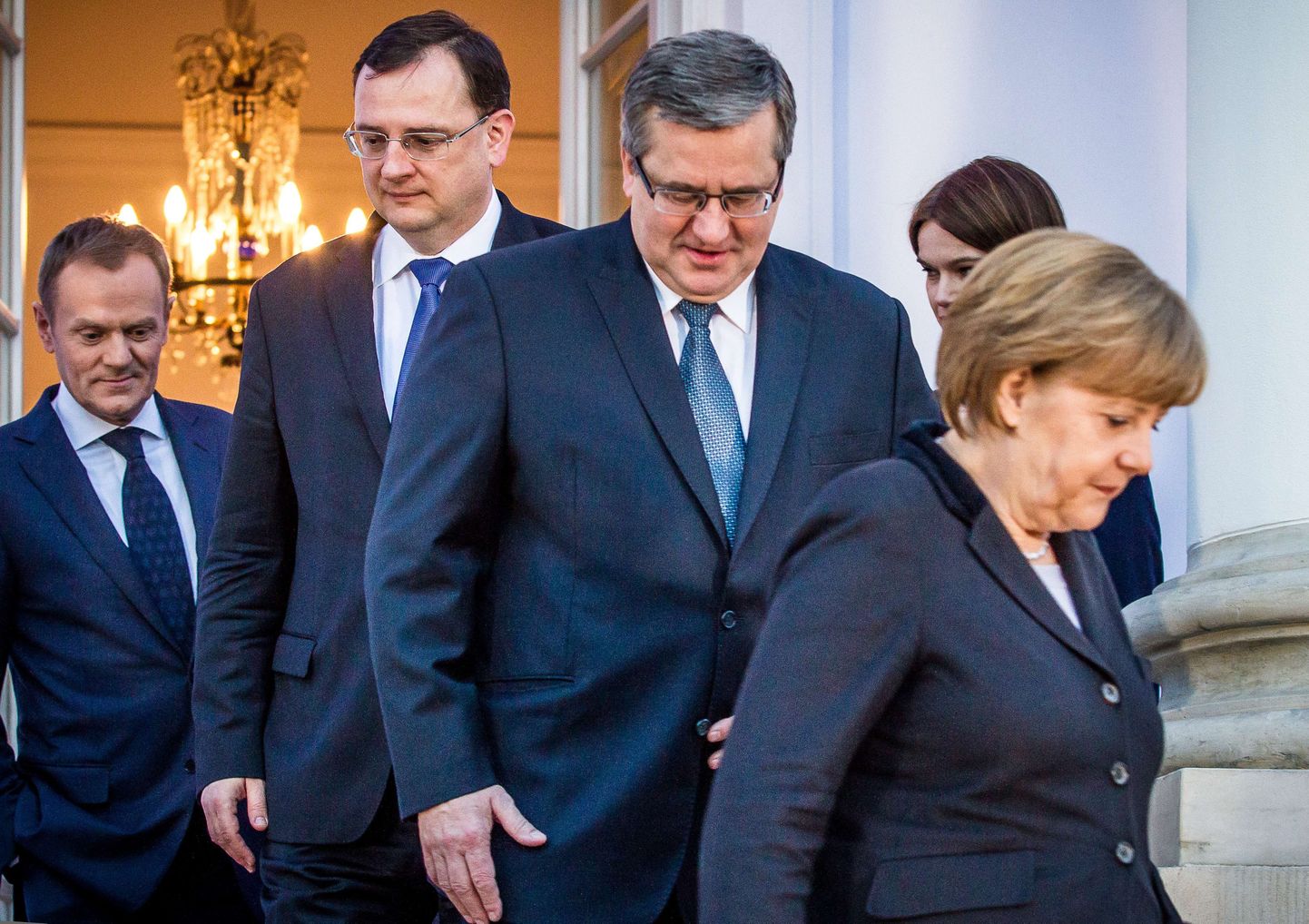 Vasakult paremale: Poola peaminister Donald Tusk, Tšehhi peaminister Petr Nečas, Poola president Bronislaw Komorowski ja Saksa liidukantsler Angela Merkel täna Varssavis.