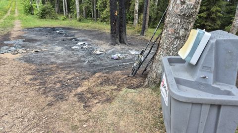 Intsikurmu peoplatsil oli varahommikul ehmatav põleng