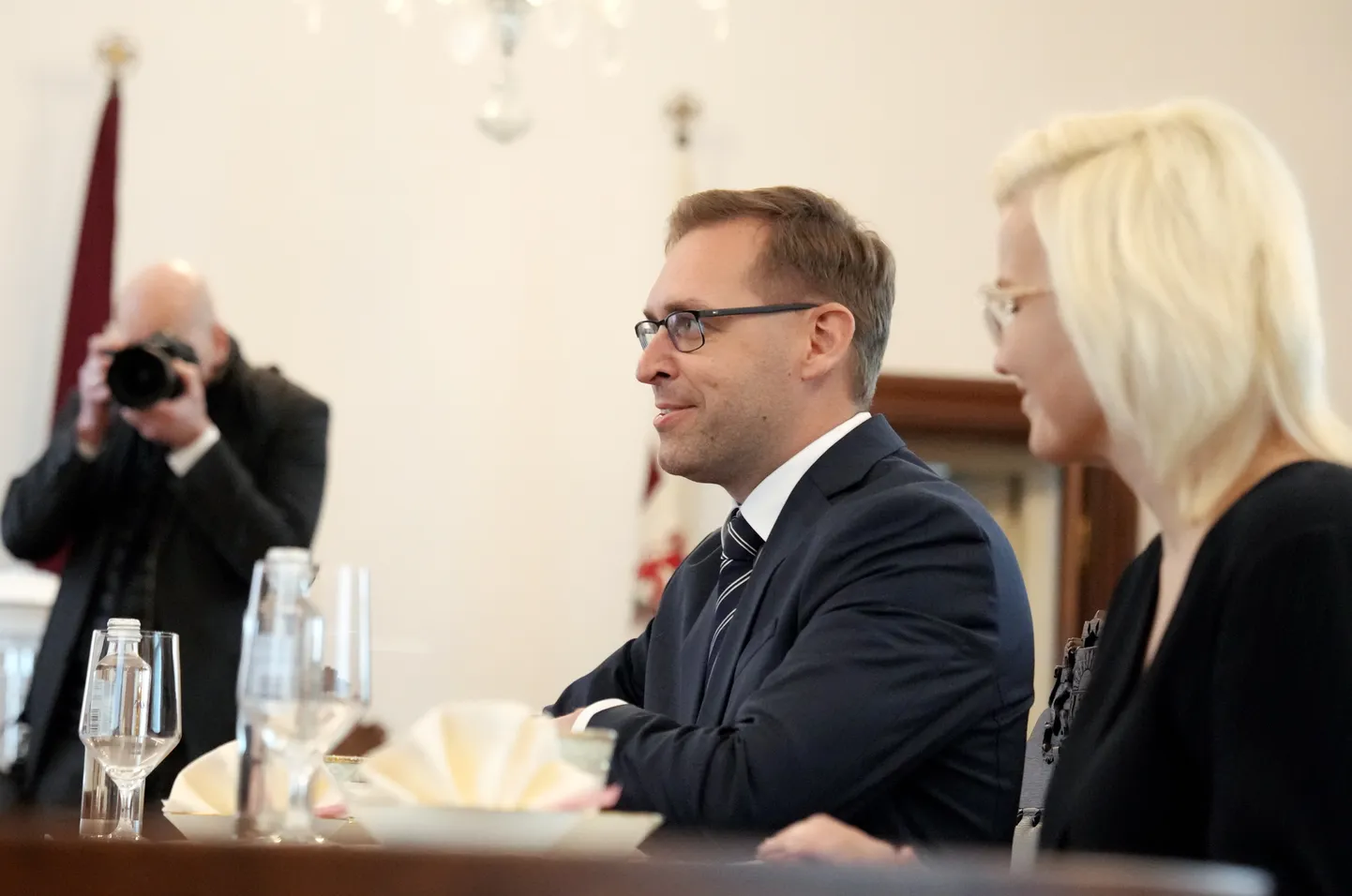 Госконтролер Роланд Ирклис и член совета Госконтроля Кристине Яунземе