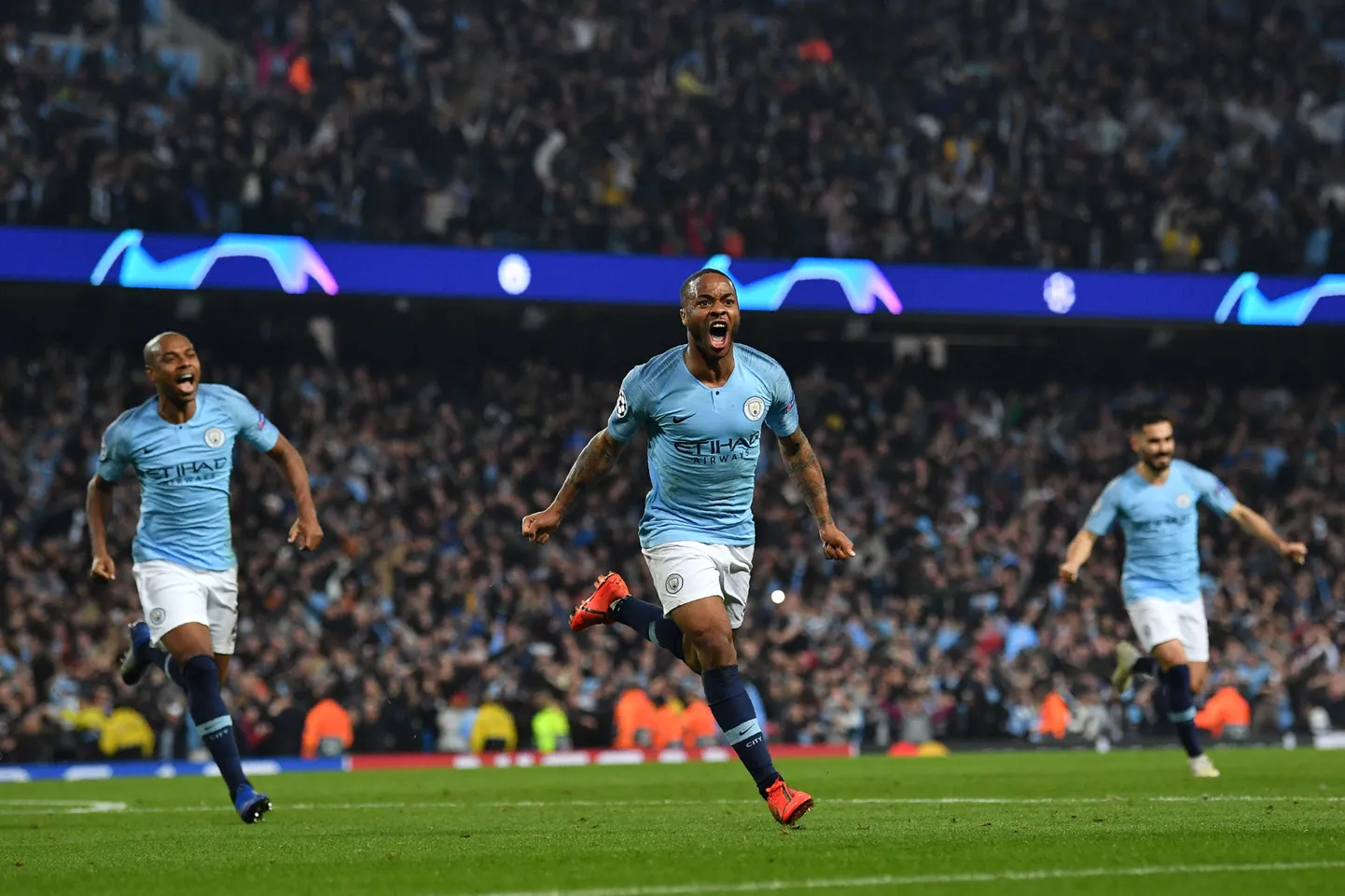 Raheem Sterling on üks kuuest nominendist Inglismaa kõrgliiga aasta jalgpalluri tiitlile.