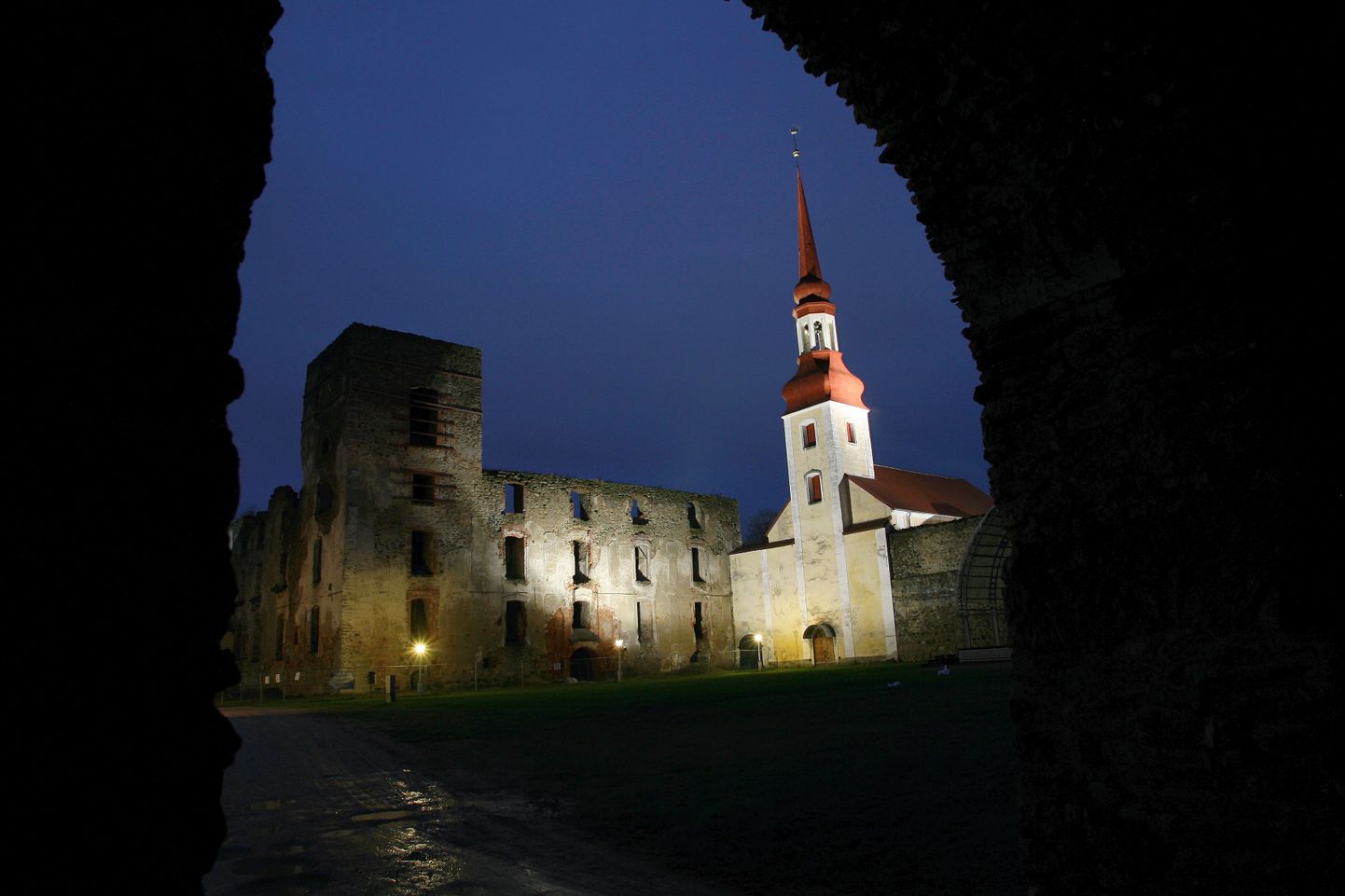 Põltsamaa loss ja kirik