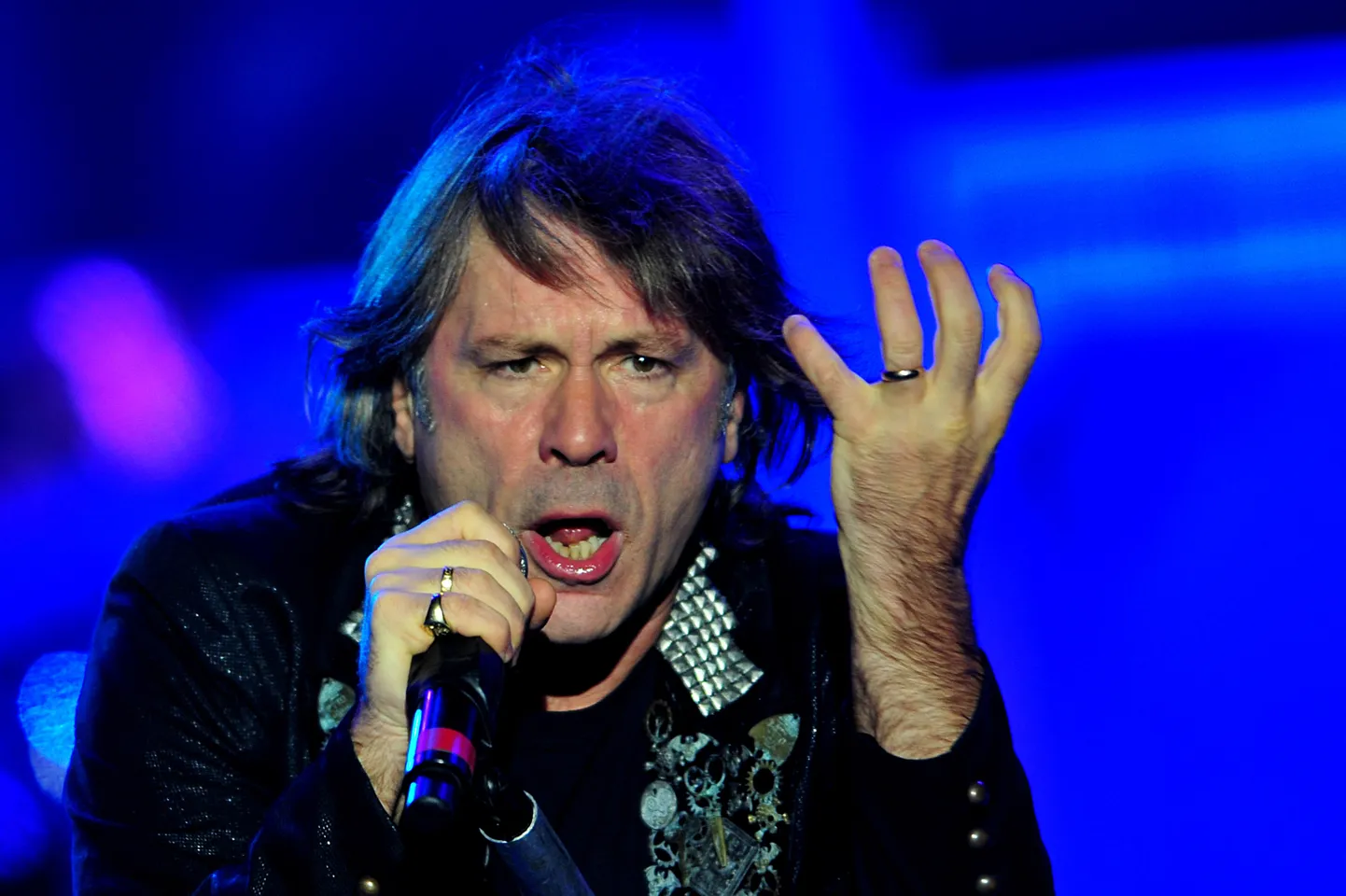 Briti hevibändi Iron Maideni esilaulja Bruce Dickinson 2015. aastal.