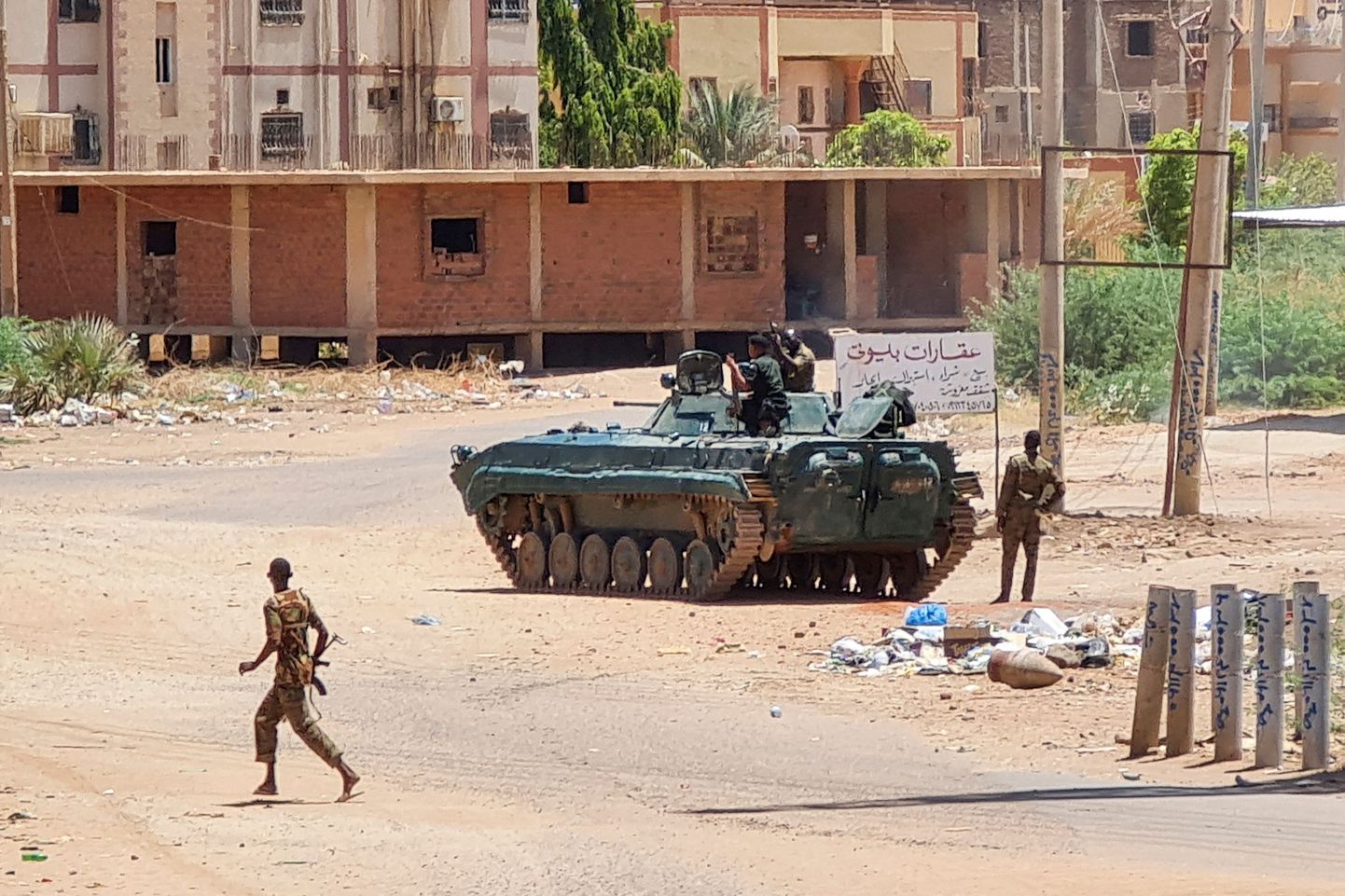 Sudaani relvajõudude tank pealinna Hartumi tänaval. Foto on illustratiivne.