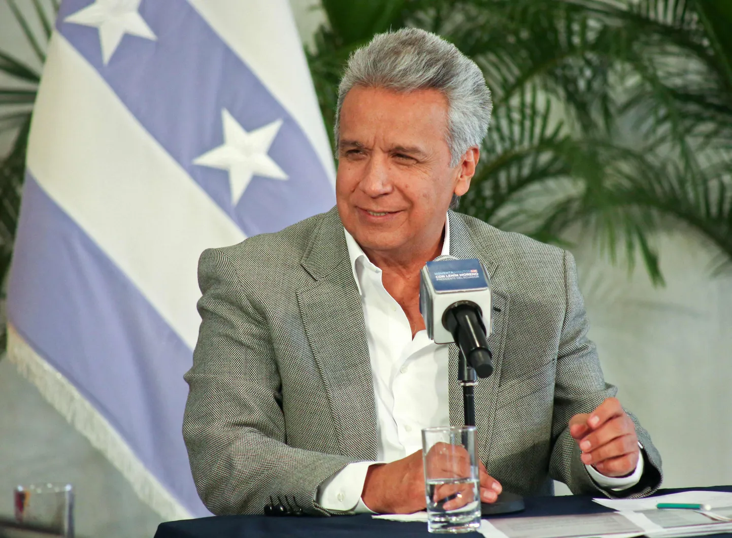 Ecuadori president Lenín Moreno teisipäeval raadiousutlust andmas.