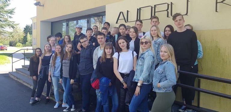Itaalia, Prantsuse ja Poola õpilased programmeerisid Audru koolis.