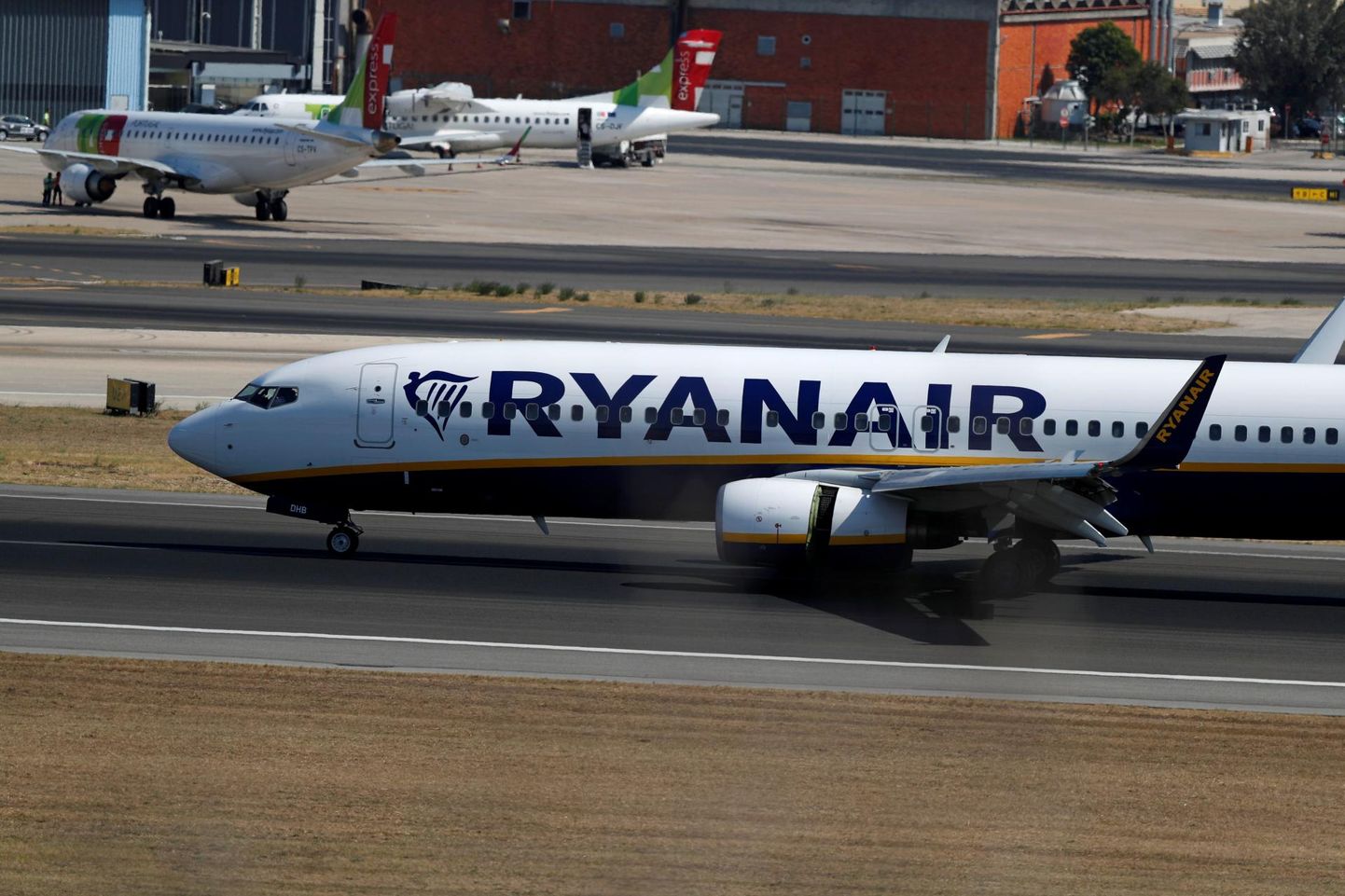 Ryanair on võtnud ette ristiretke Euroopa Kohtus ja vaidlustab järjest riiklikele lennufirmadele jagatud koroonatoetusi.