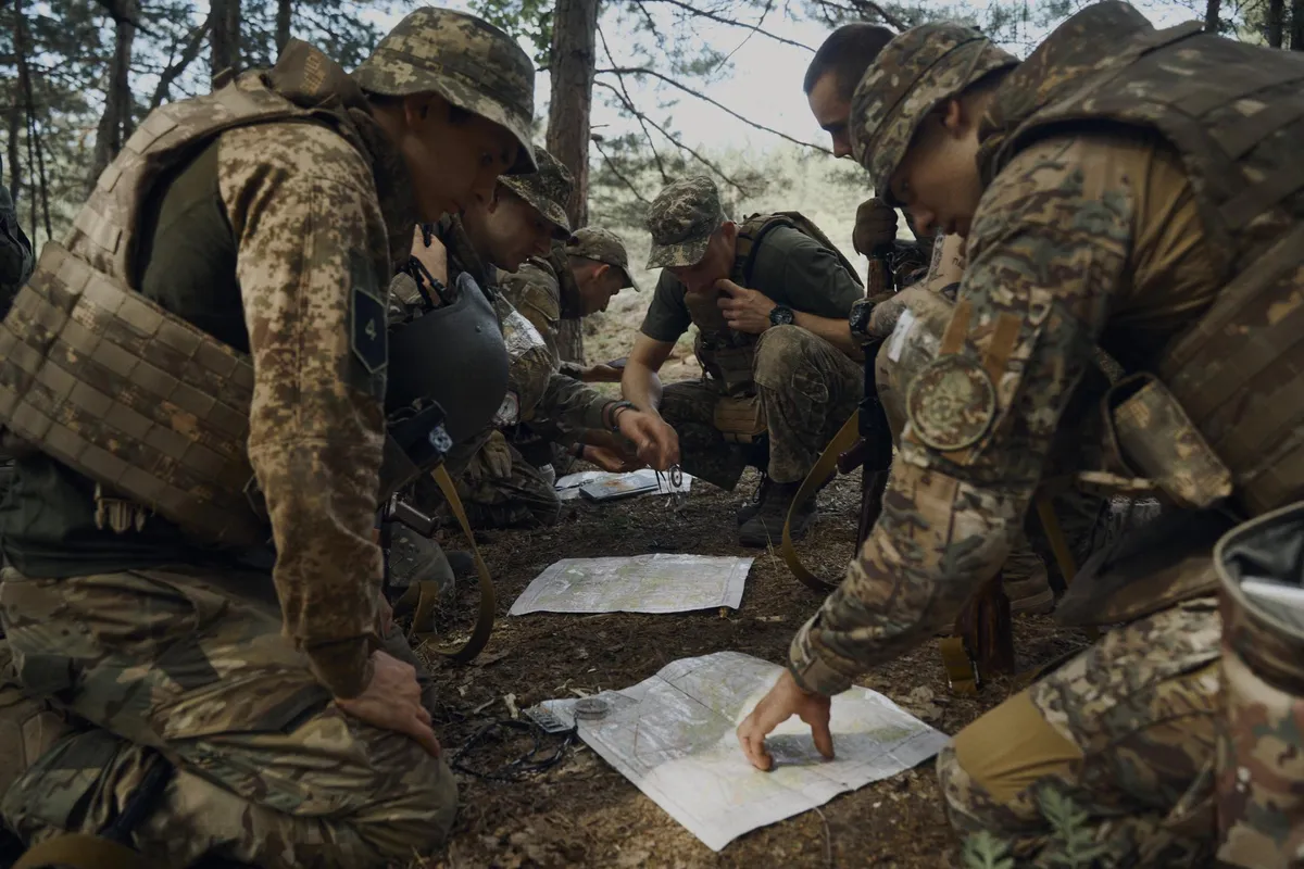 Soldiers of the Hartia Brigade in training.