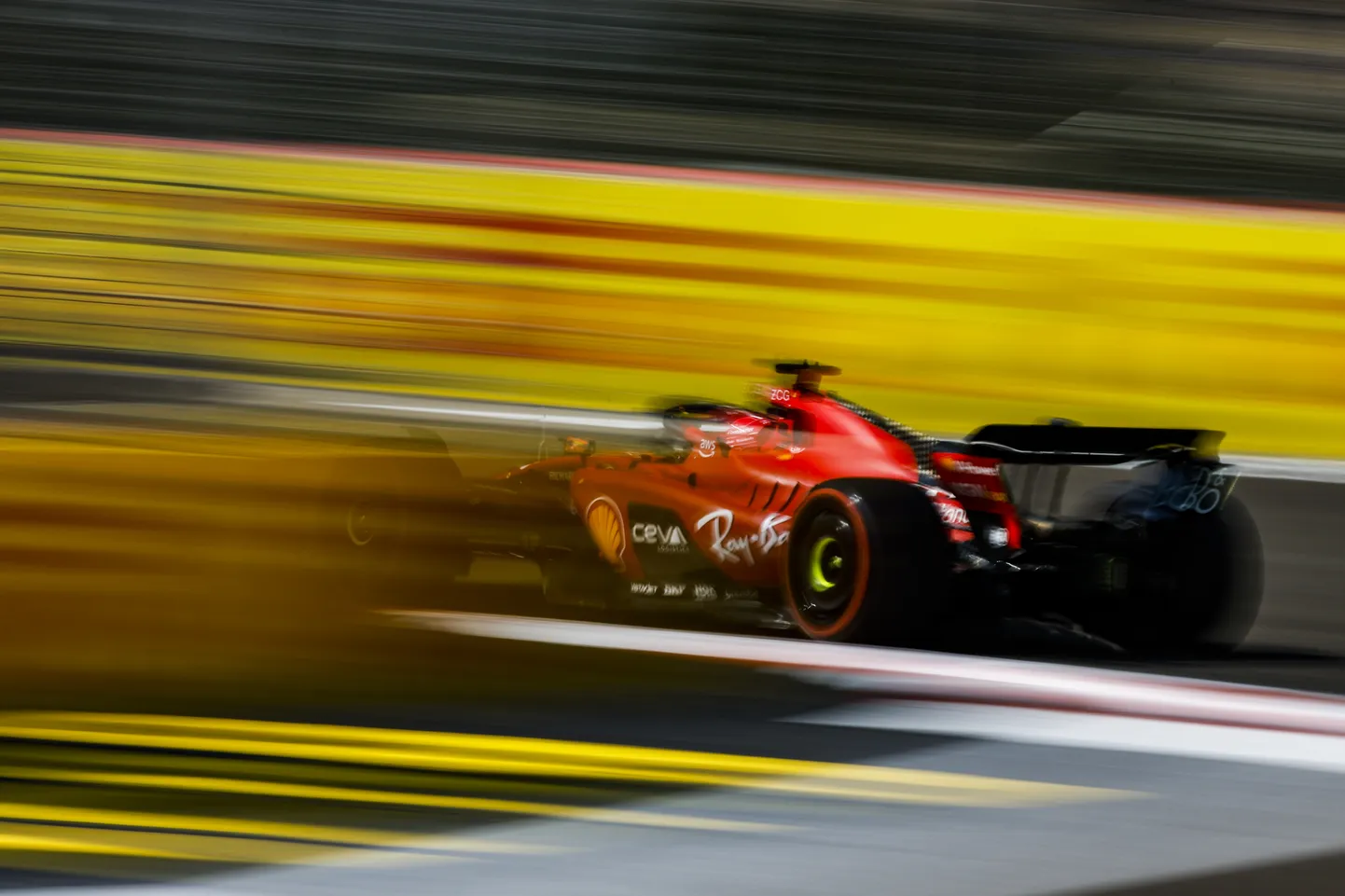 Charles Leclerc Bakuu rajal.