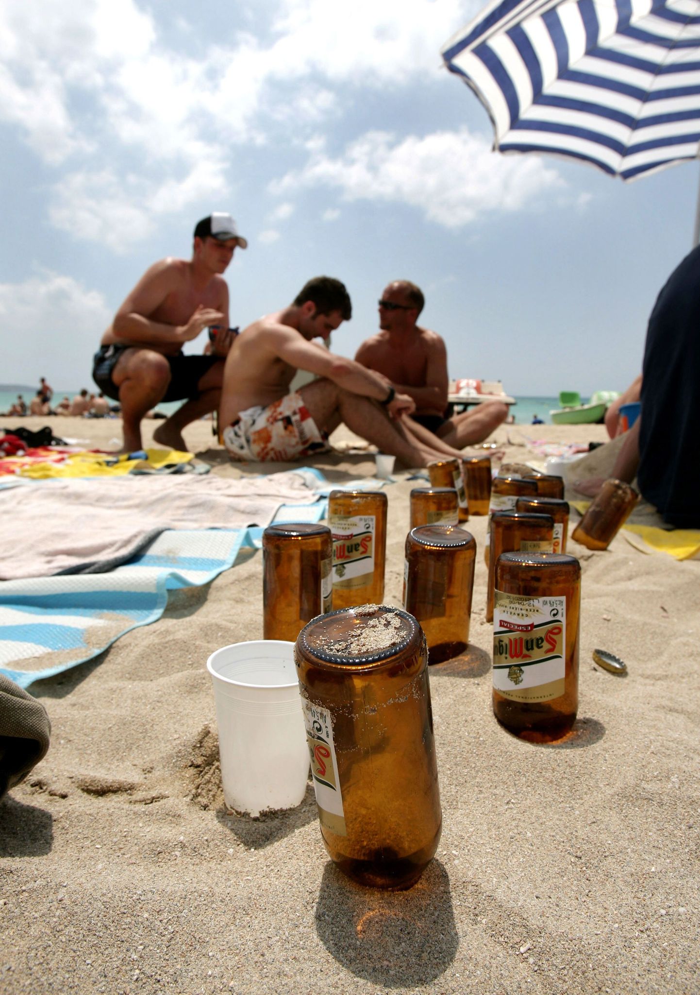 Palma de Mallorca püüab turistide liigset alkoholitarbimist vähendada trahvidega