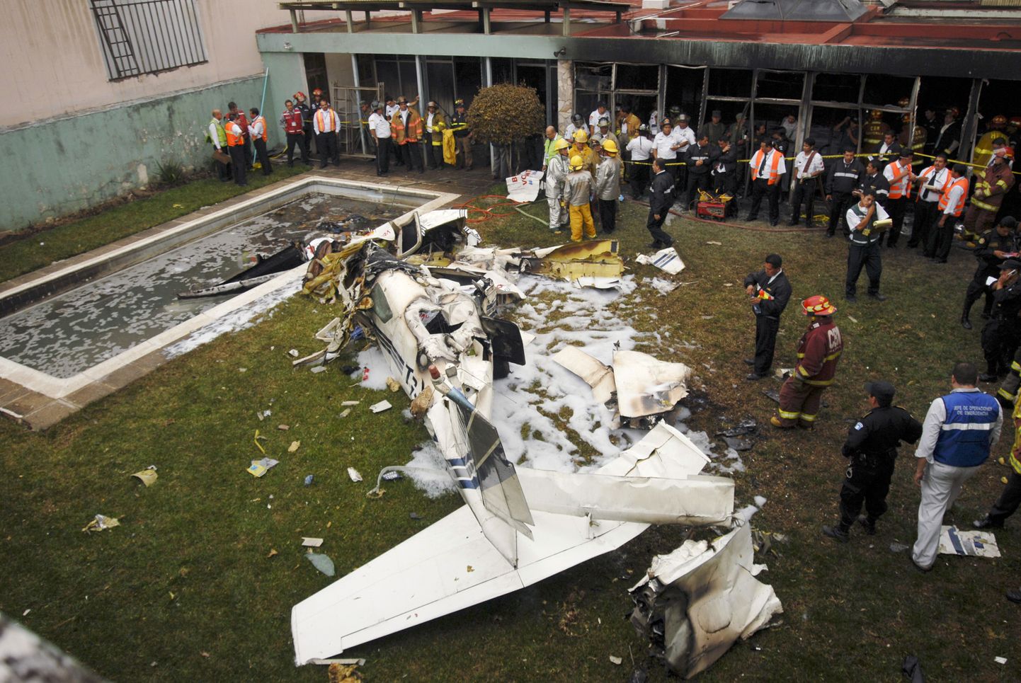 Guatemalas kukkus alla väikelennuk