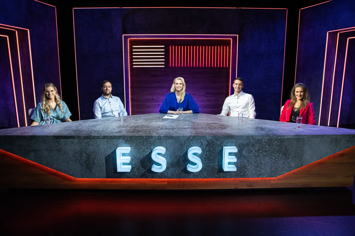Saates «ESSE» räägitakse rikkusest, vaesusest ja rahast.