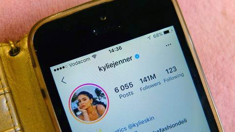 Бизнес на лайках: сколько стоят посты российских звезд в Instagram