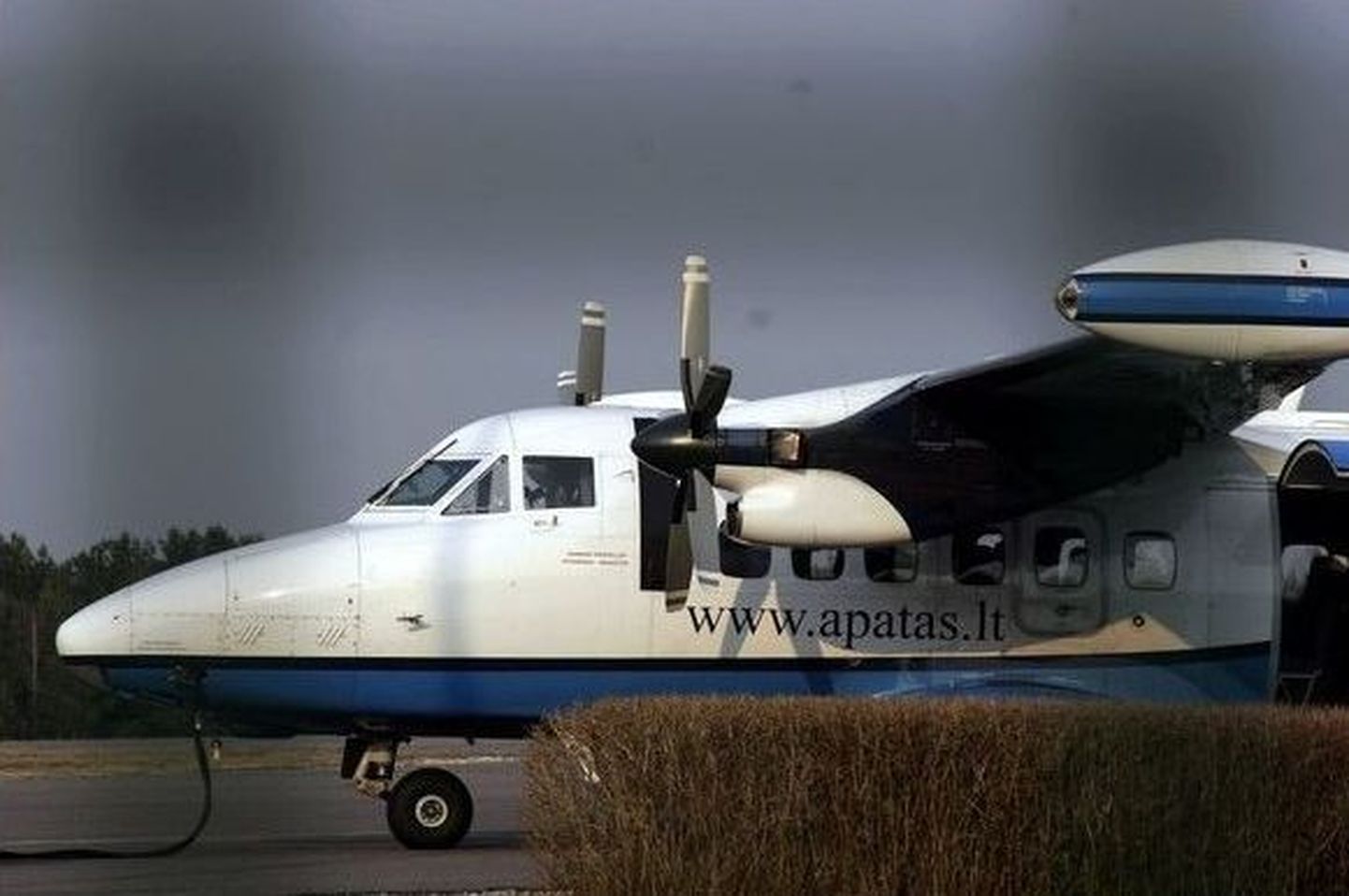 Hiiumaa ja mandri vahet lendav Aviesi lennuk Jet Stream 31.