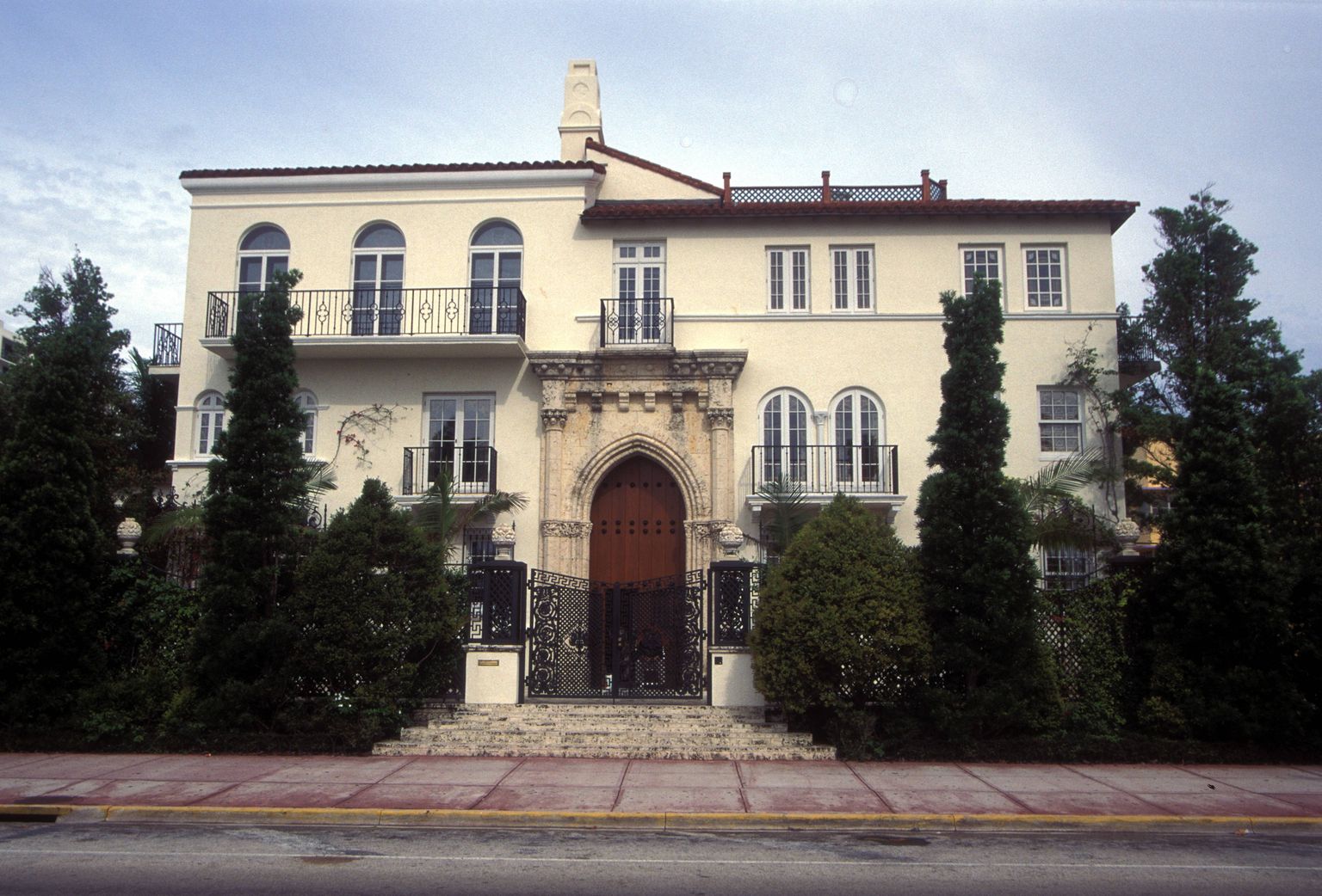 Moelooja Gianni Versacele kuulunud villa USAs Floridas Miami Beachil, praegu on hoones hotell