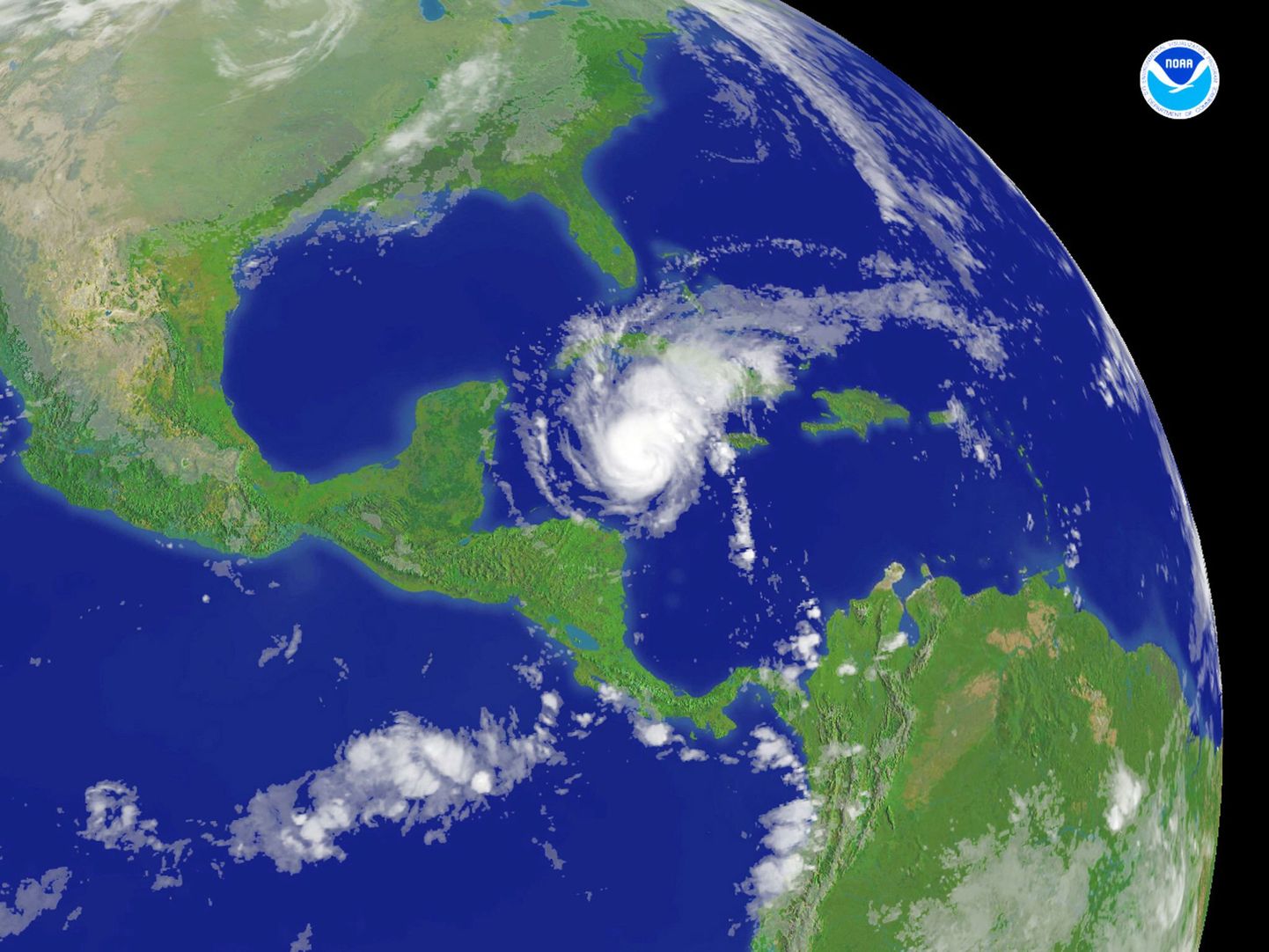 Satelliitfoto orkaan Palomast Kariibi mere kohal.