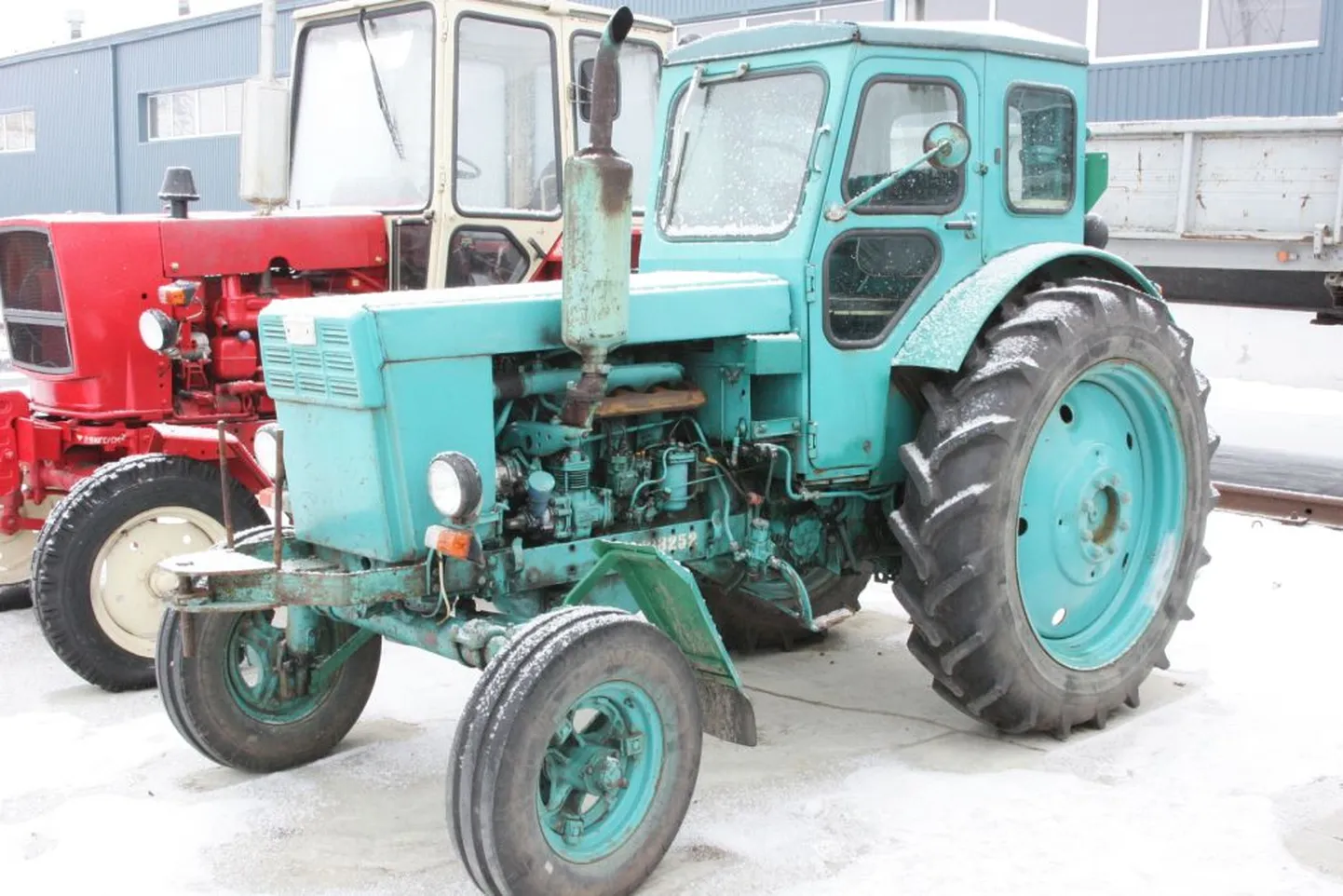 Traktor DT-40. Foto on illustreeriv.