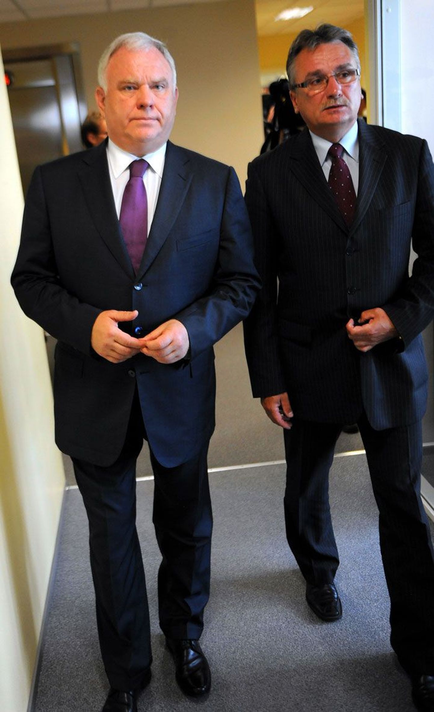Глава Пограничной службы ФСБ Владимир Проничев (слева) и генеральный директор Пограничного департамента Рональд Пеэтс довольны сотрудничеством их ведомств в течение 15 лет.