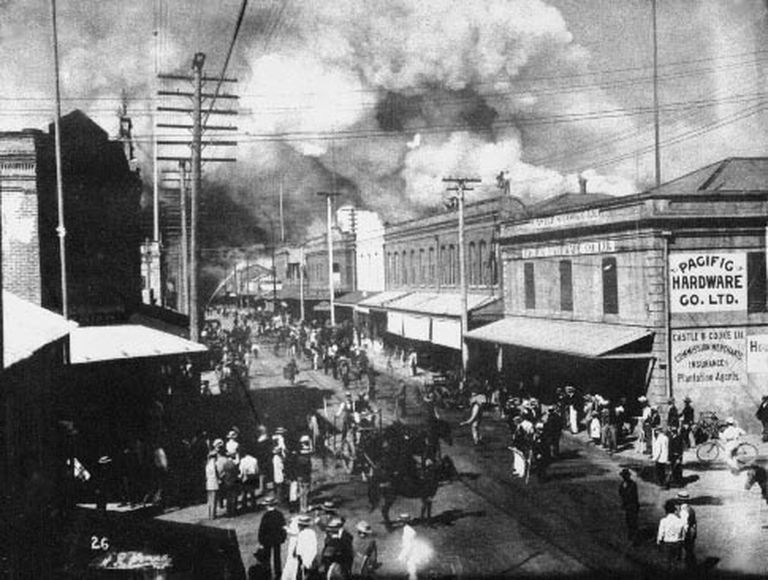Пожар в китайском районе Гонолулу в 1900 году