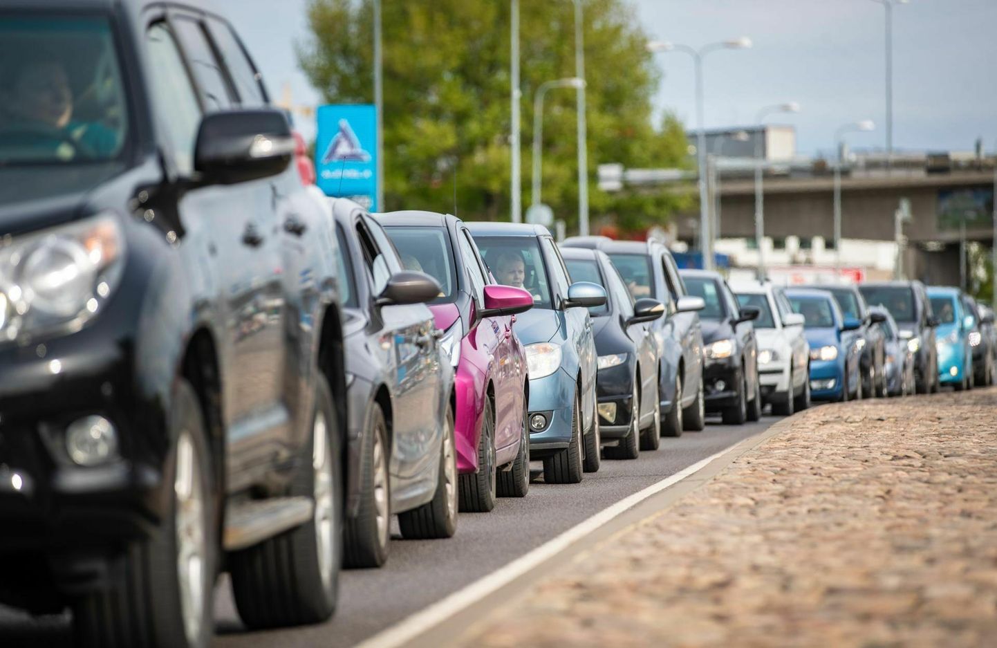 Valitsus kavandab automaksu, Eesti kaubandus-tööstuskoda on skeptiline.