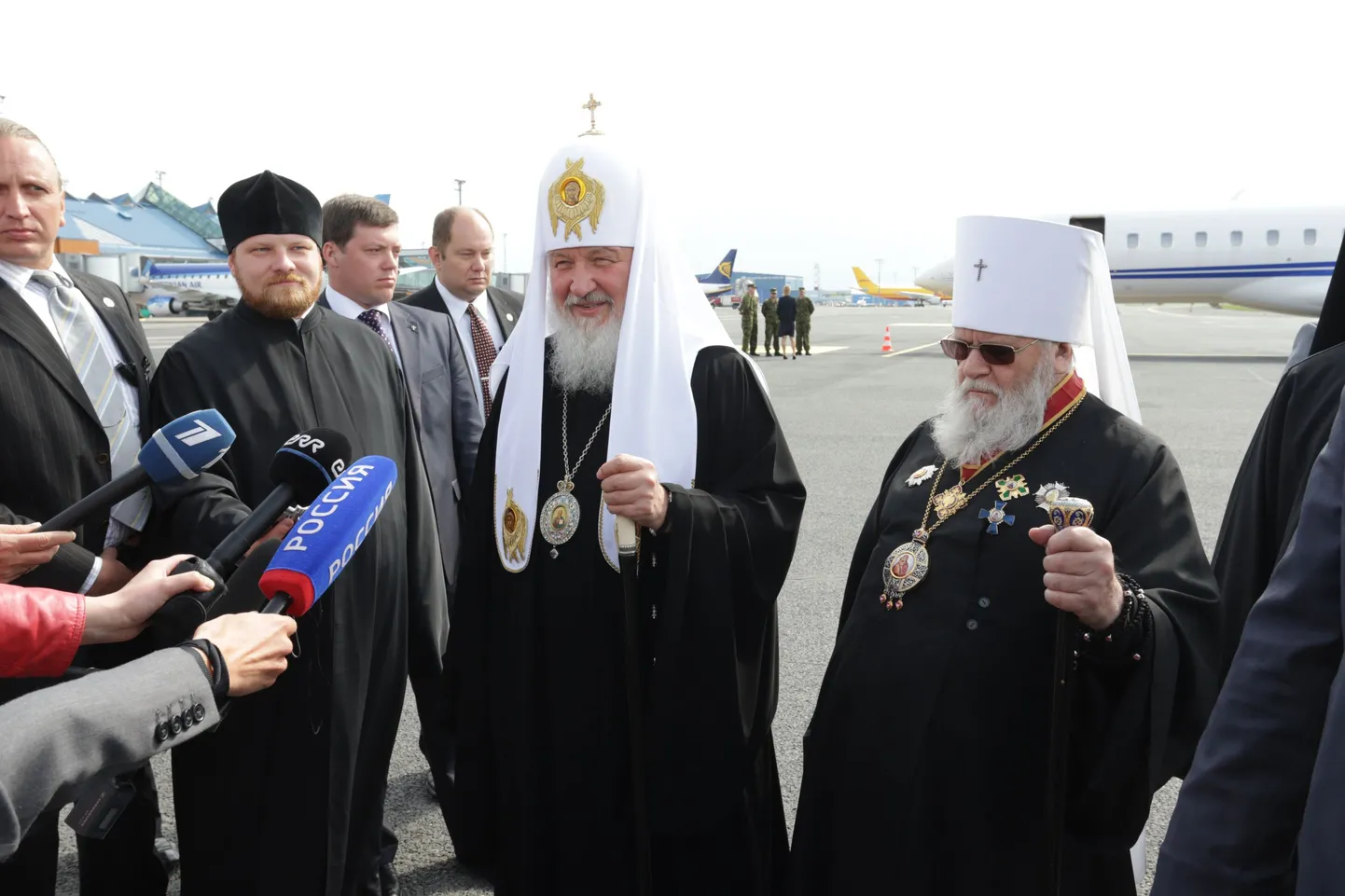 Патриарх Кирилл в Таллиннском аэропорту