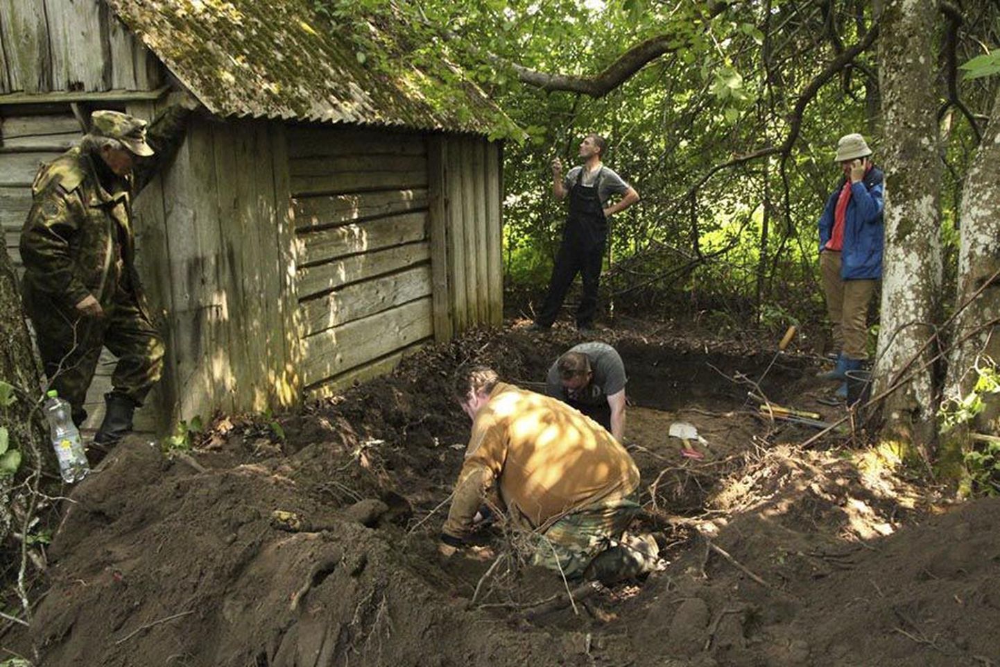 Eesti Vabariigi kolonelleitnandi, hilisema metsavenna Juhan Purga säilmed leiti Mustla alevi piirilt Tõnismäe talu sauna kõrvalt.