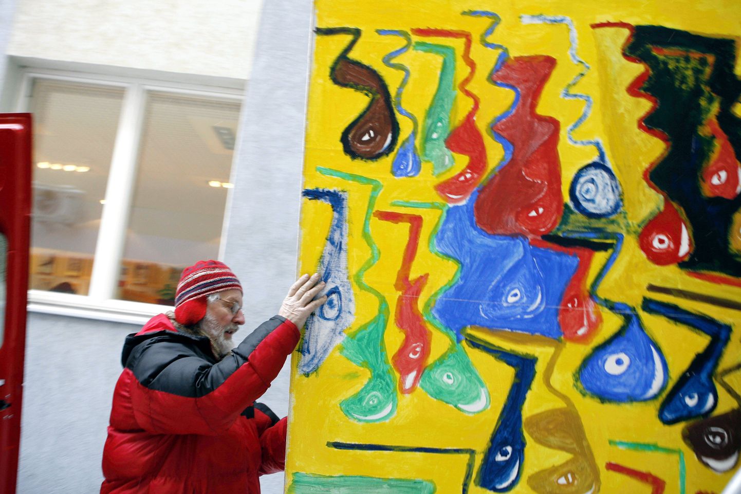 Uue kunsti muuseumi eestvedaja Mark Soosaar tõi enam kui 700 eksponaadist koosneva kunstikogu Pärnust Viljandisse juba eelmisel aastal.