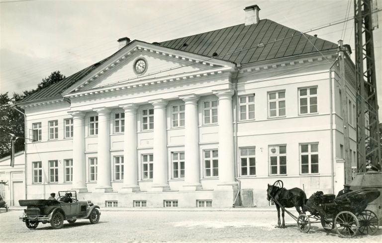 Tartu ülikooli loomaarstiteaduskonna peahoone 1930. aastatel.