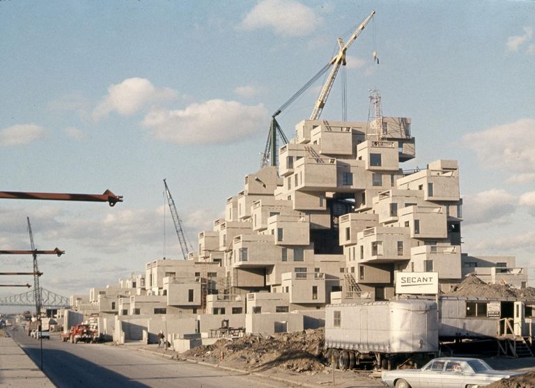 Eksperimentaalse kortermaja Habitat ’67 ehitusplats Montréal, Québec, Kanada, arhitekt Moshe Safdie, konstruktor August Komendant, 1963–1967. 