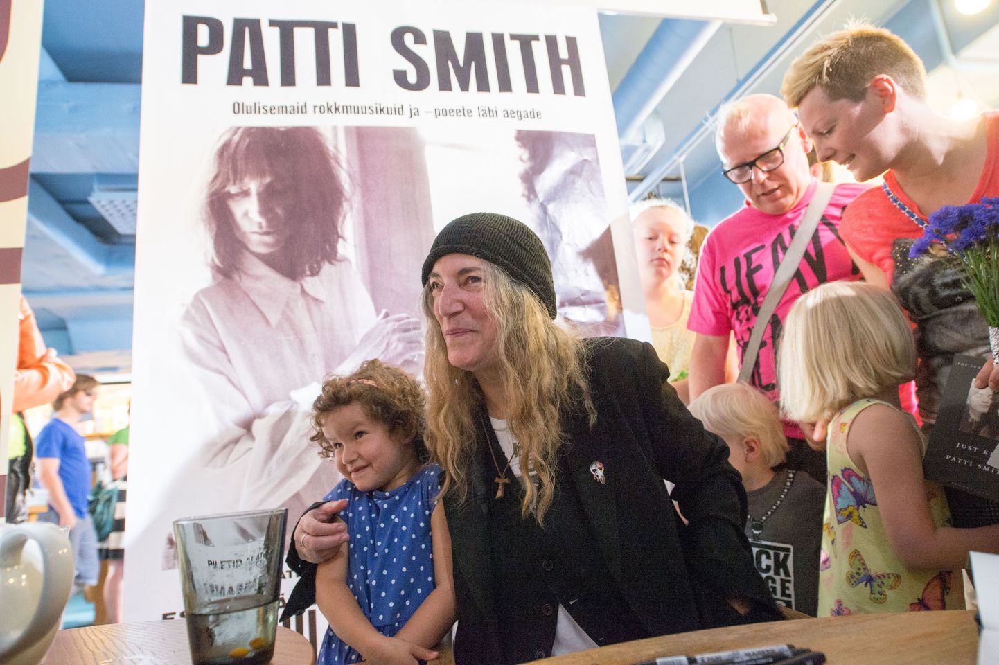 Patti Smith Tallinnas fännidega kohtumas